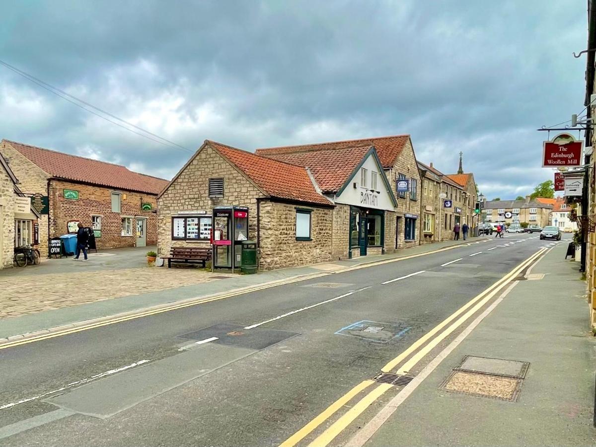 The Old Post Office - Central Helmsley With Parking エクステリア 写真