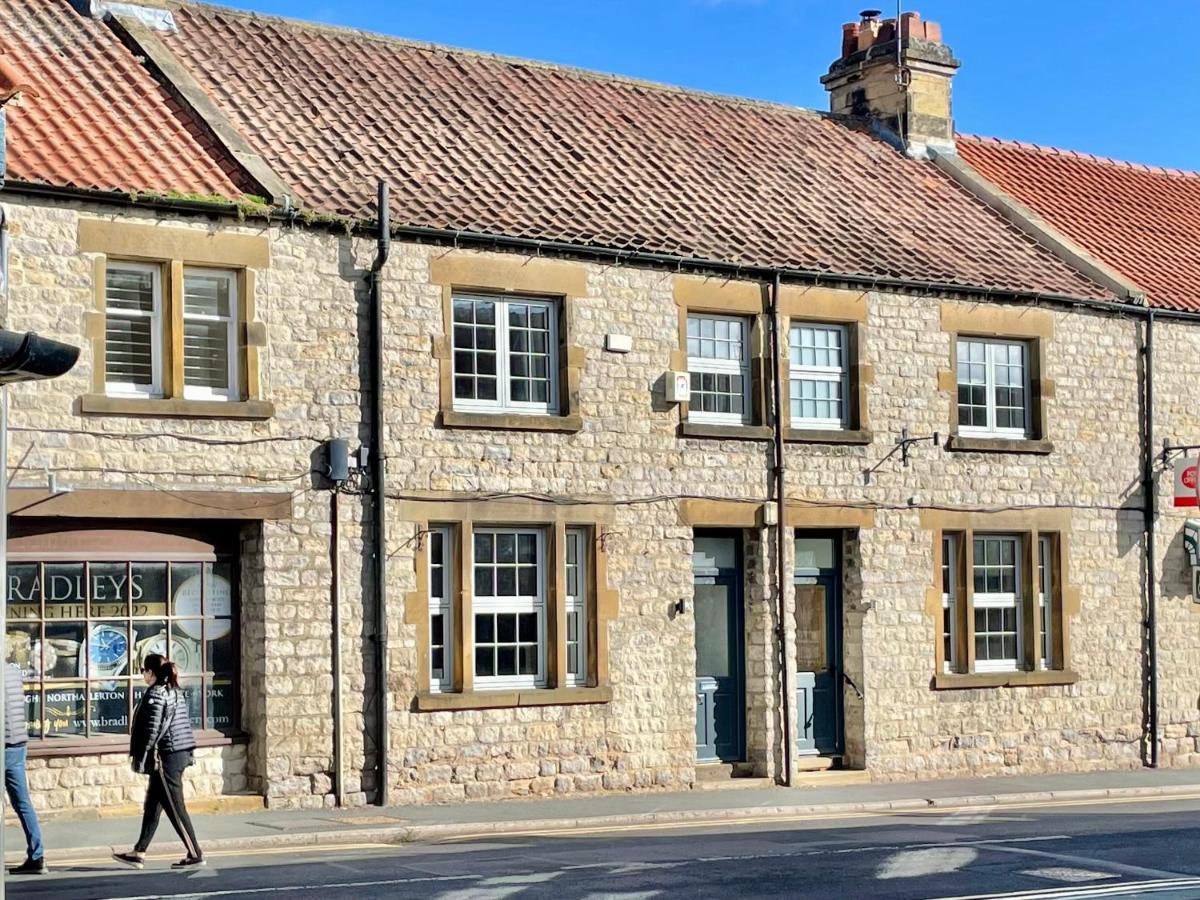 The Old Post Office - Central Helmsley With Parking エクステリア 写真